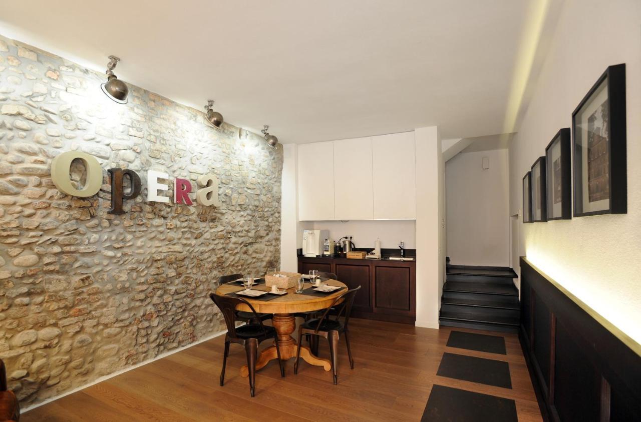 Opera 11 R&B Bed and Breakfast Parma Exteriör bild