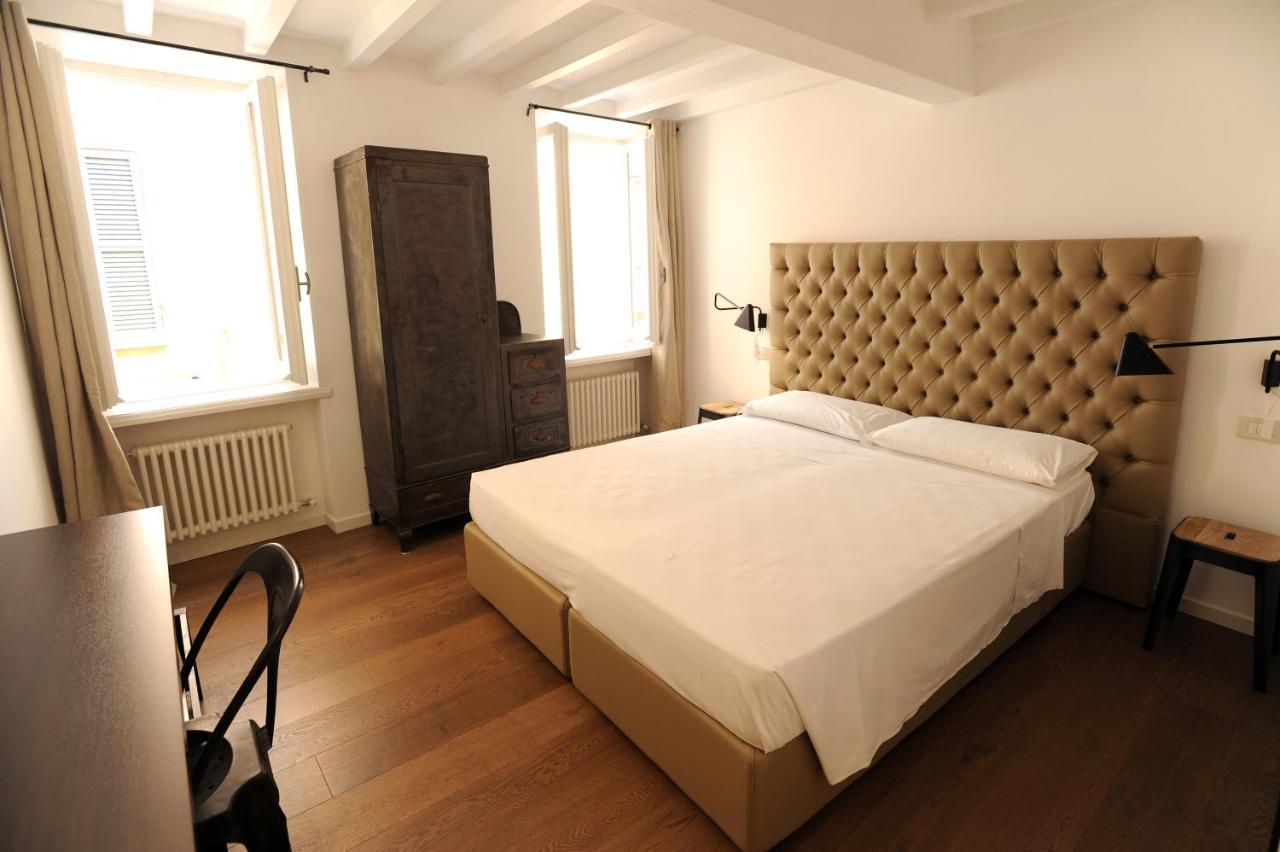 Opera 11 R&B Bed and Breakfast Parma Exteriör bild
